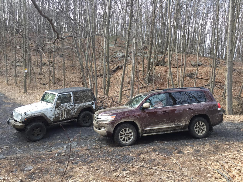 Illustration for article titled Here’s What It’s Like To Off-Road
An $85,000 Toyota Land Cruiser